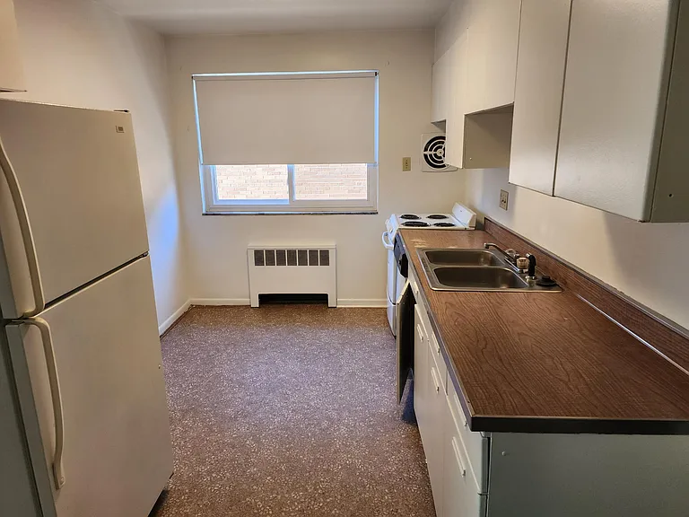2526 Vera Ave #3 — Photo 12