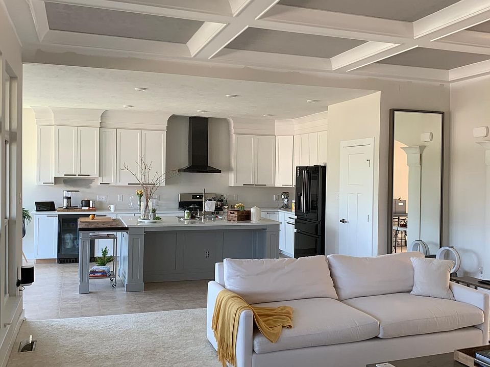 2nd image of 110 Spyglass Dr