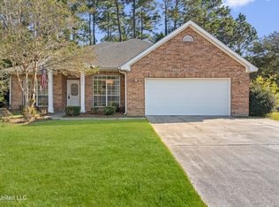 3009 Creekwood Cir, Ocean Springs, MS 39564