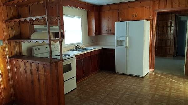 2nd image of 4664 Pine Ln