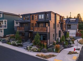 61583 SW Riverwalk Ln, Bend, OR 97702
