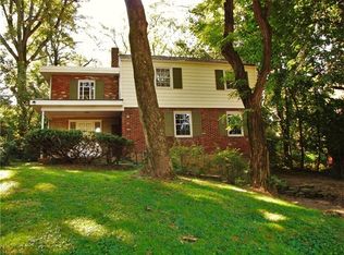 2294 Forest Dr, Pittsburgh, PA