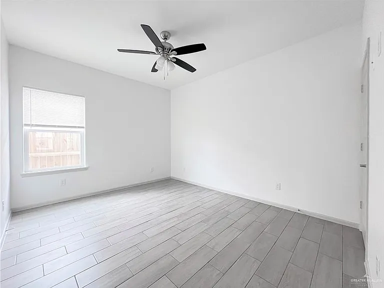 1217 Sucre Dr #4 — Photo 22