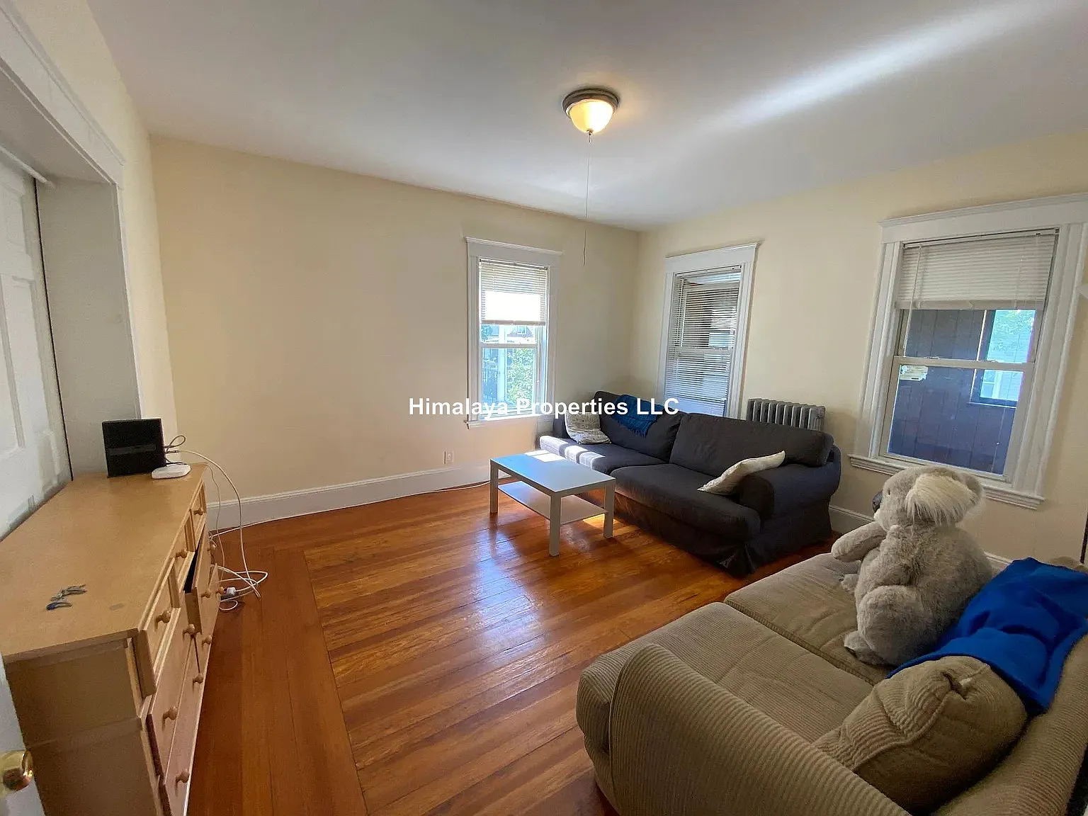 5 bed, $6,750 — Photo 2