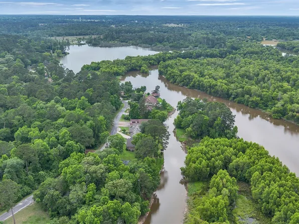 34 Stones Edge, Trinity, TX 75862