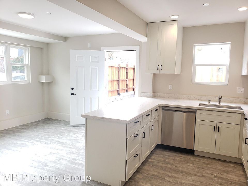 1st image of 1706 Grove St #7