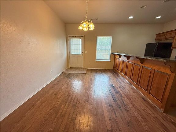 3rd image of 3509 SW Deerfield Blvd #2