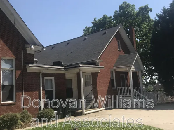 135 E Wilson Ave, Mooresville, NC
