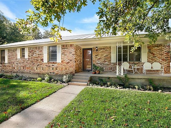 3rd image of 2553 Norsworthy Dr