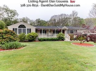 42 Pine Ridge Cir, Taunton, MA 02780