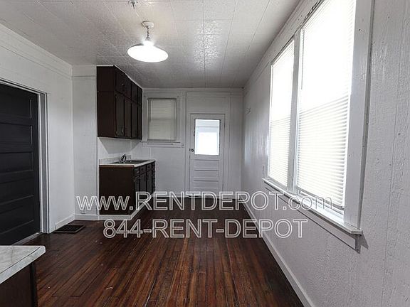 3rd image of 1727 S Linwood Ave