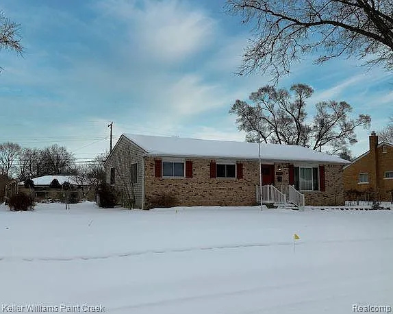 21526 Cunningham Ave photo 1