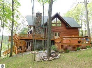 8768 Sunset Trl NE, Mancelona, MI 49659