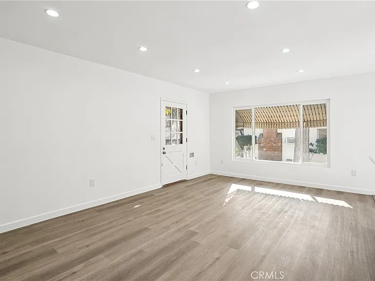 1474 N Allen Ave #1474 — Photo 8