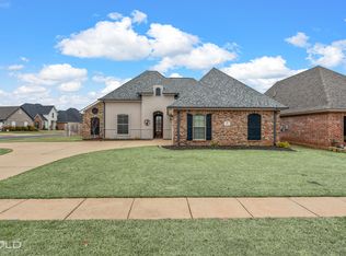 201 Roanoke Cir, Benton, LA 71006