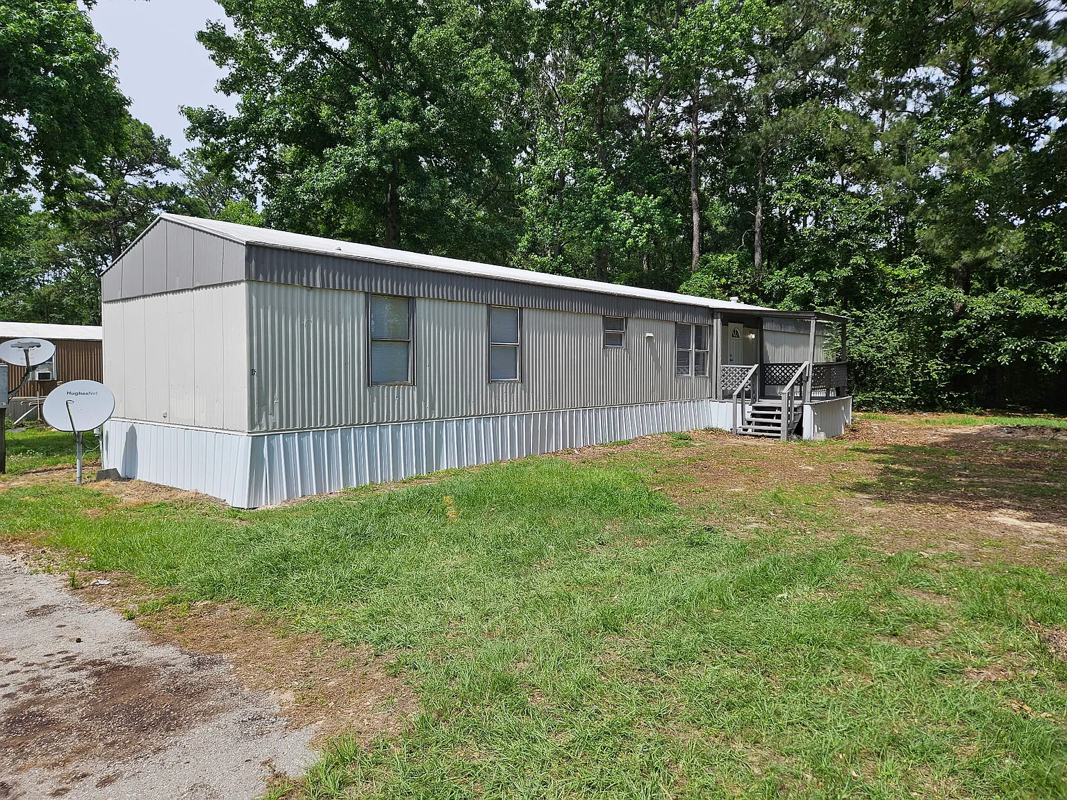 3 bed, 1250 sqft, $1,200 — Photo 1