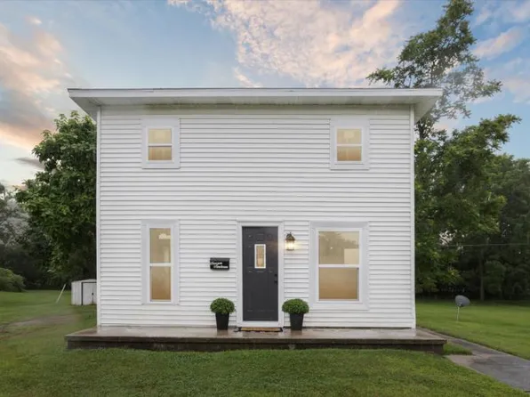 716 N Cass Ave, Vassar, MI 48768