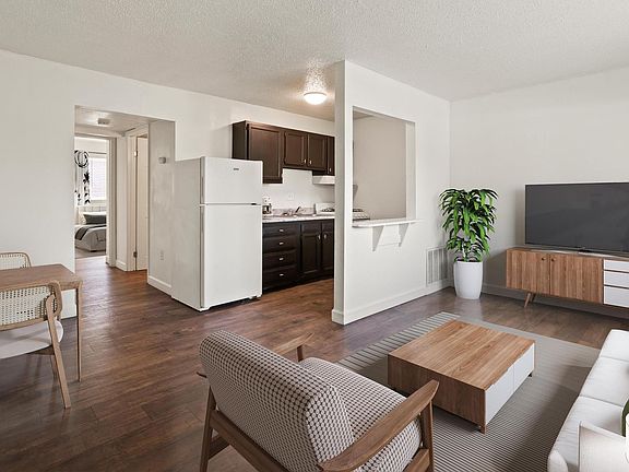 3rd image of 4078-1 Kathy Dr #E4ce1bacf