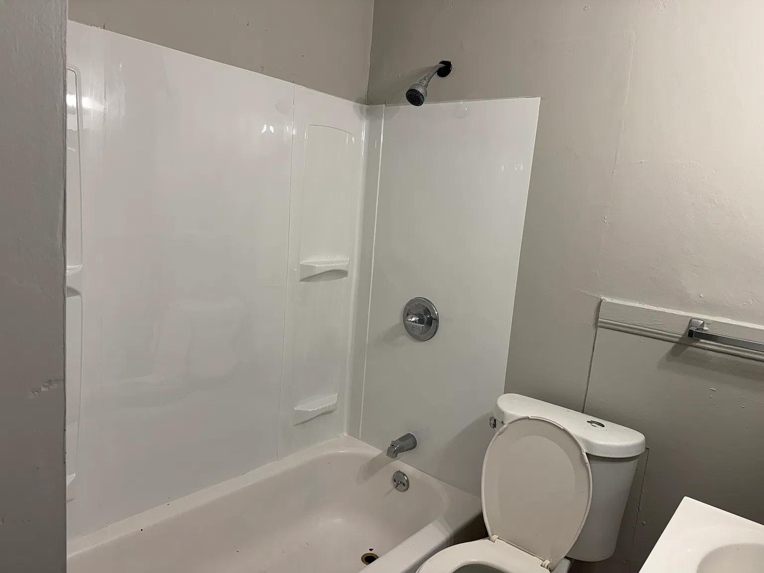 2 bed, $700 — Photo 3