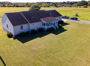 17416 Plantation Rd, Onancock, VA 23417