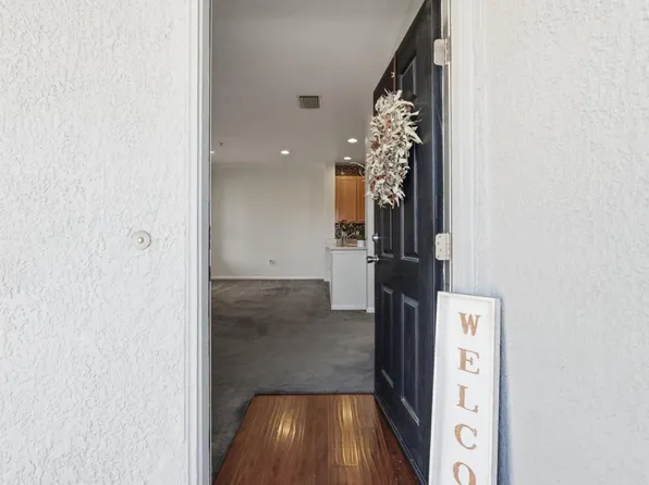 5201 Laguna Oaks Dr Unit 14, Elk Grove, CA 95758