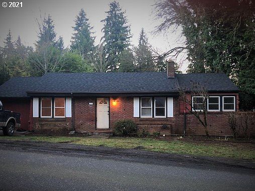 1st image of 210 NE 45th St
