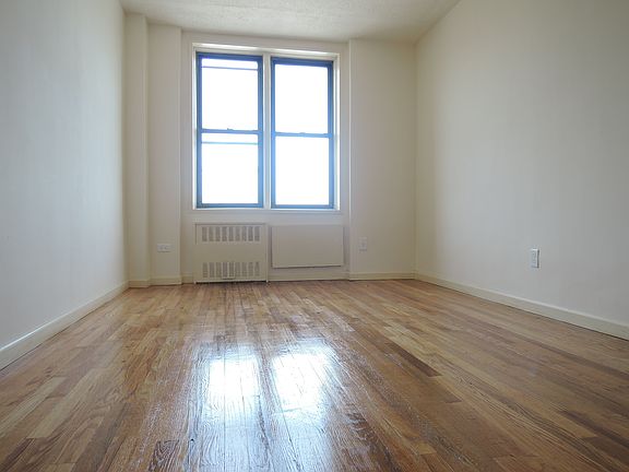 3rd image of 3206 30th Ave