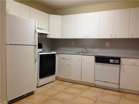 5th image of 12820 SW 43rd Dr APT 226B