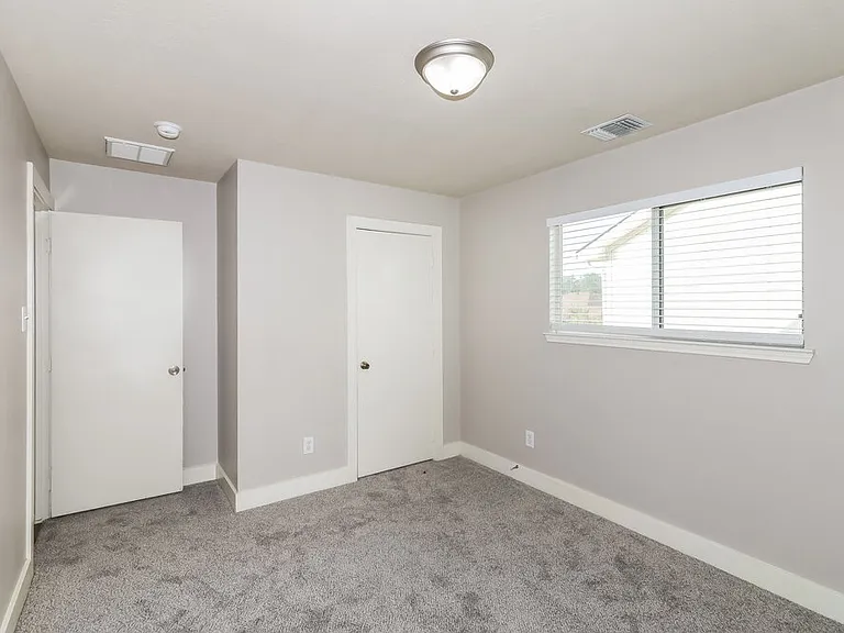7431 Leightonfield Ct — Photo 15