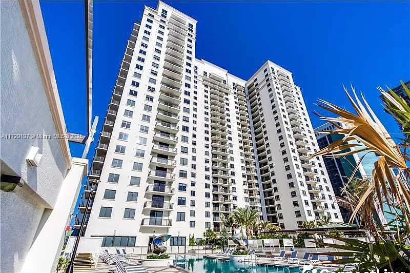 999 SW 1st Ave