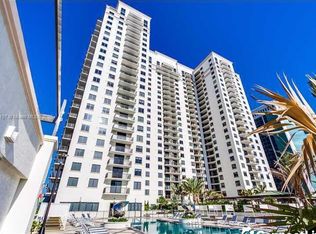 999 SW 1st Ave, Miami, FL 33130