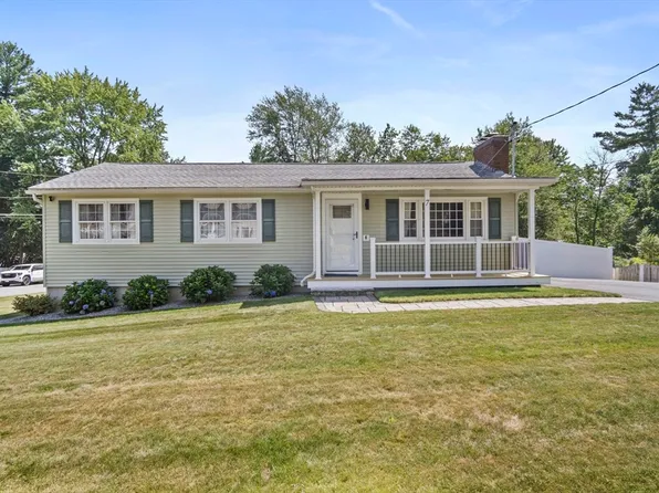 7 Pine Valley Dr, Dracut, MA 01826