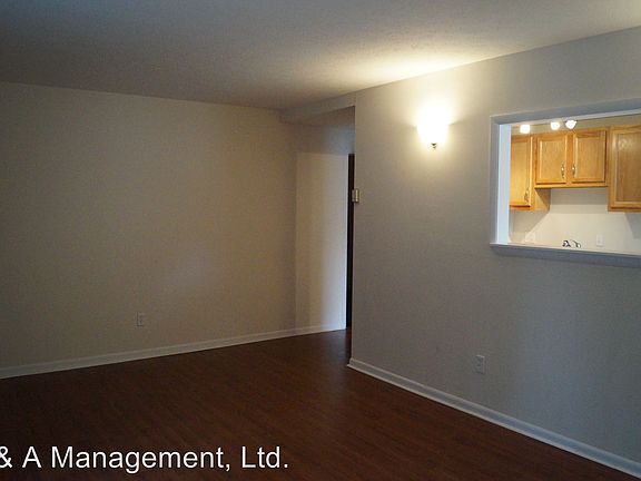 2nd image of 3219 Meadowbrook Blvd APT 202