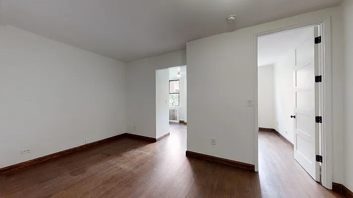 Rented by Bond New York | media 23