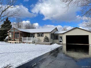 8656 Hopkins Rd, Batavia, NY 14020