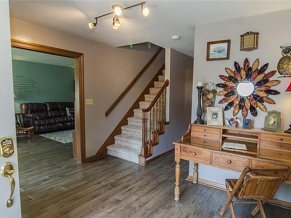4th image of 1255 Highland Dr