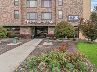 700 E 8th St UNIT 4A, Kansas City, MO 64106