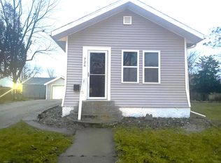 726 E 8th St N, Newton, IA 50208