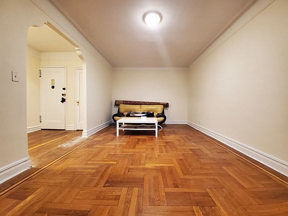 3rd image of 1654 E 13th St APT 4C