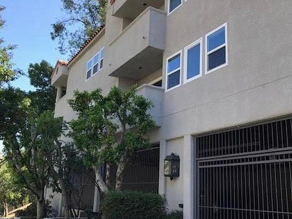 2nd image of 3420 Barham Blvd #8