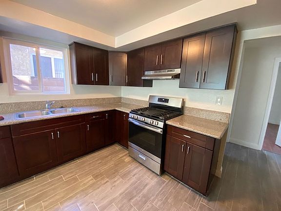 4th image of 840-846 Sartori Ave #840