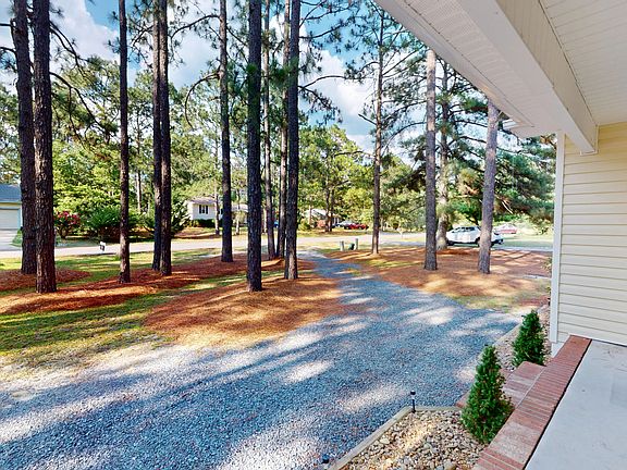 4th image of 125 Forest Place