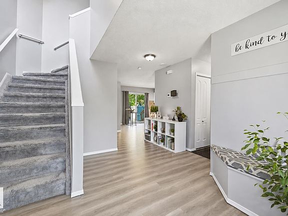 5th image of 3 Grove Meadow Dr #1