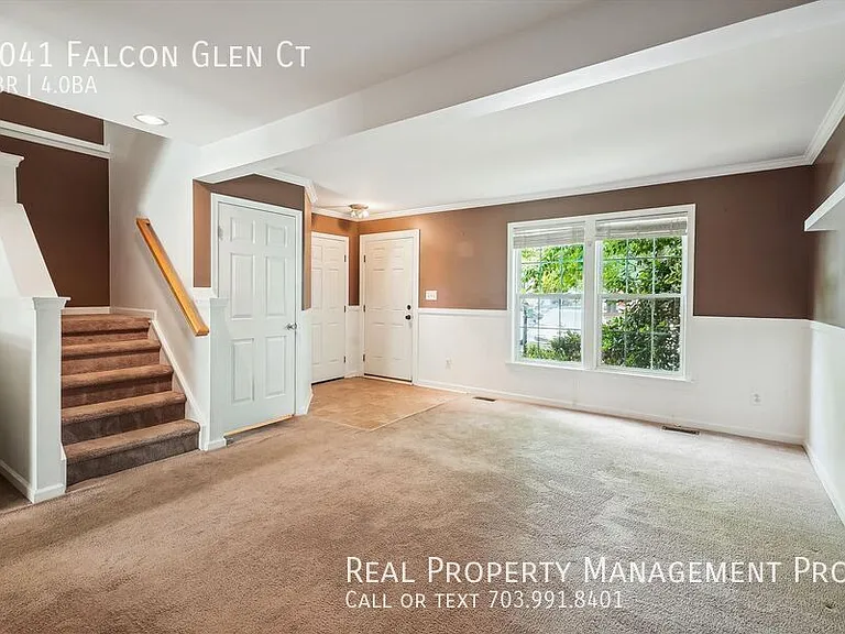 9041 Falcon Glen Ct — Photo 3