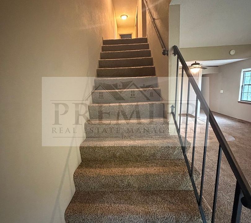 1st image of 3556 NE Independence Ave #0