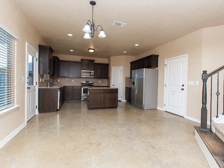 103 W Libra Dr — Photo 7