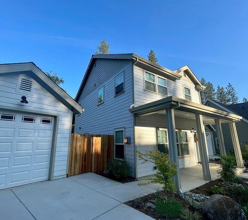 1st image of 245 Pello Ln