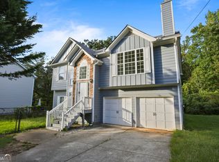 1068 S Gordon Rd, Austell, GA 30168