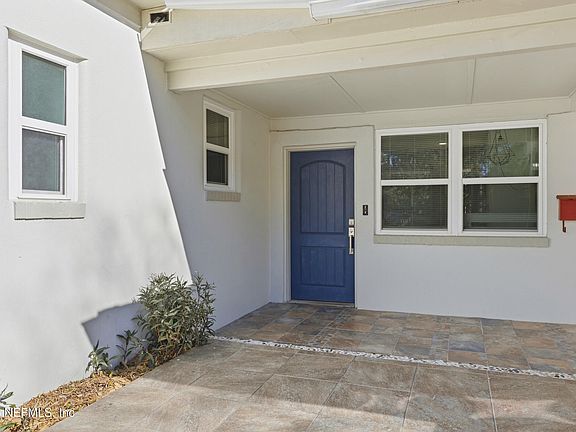 4th image of 1873 STANFORD Road N