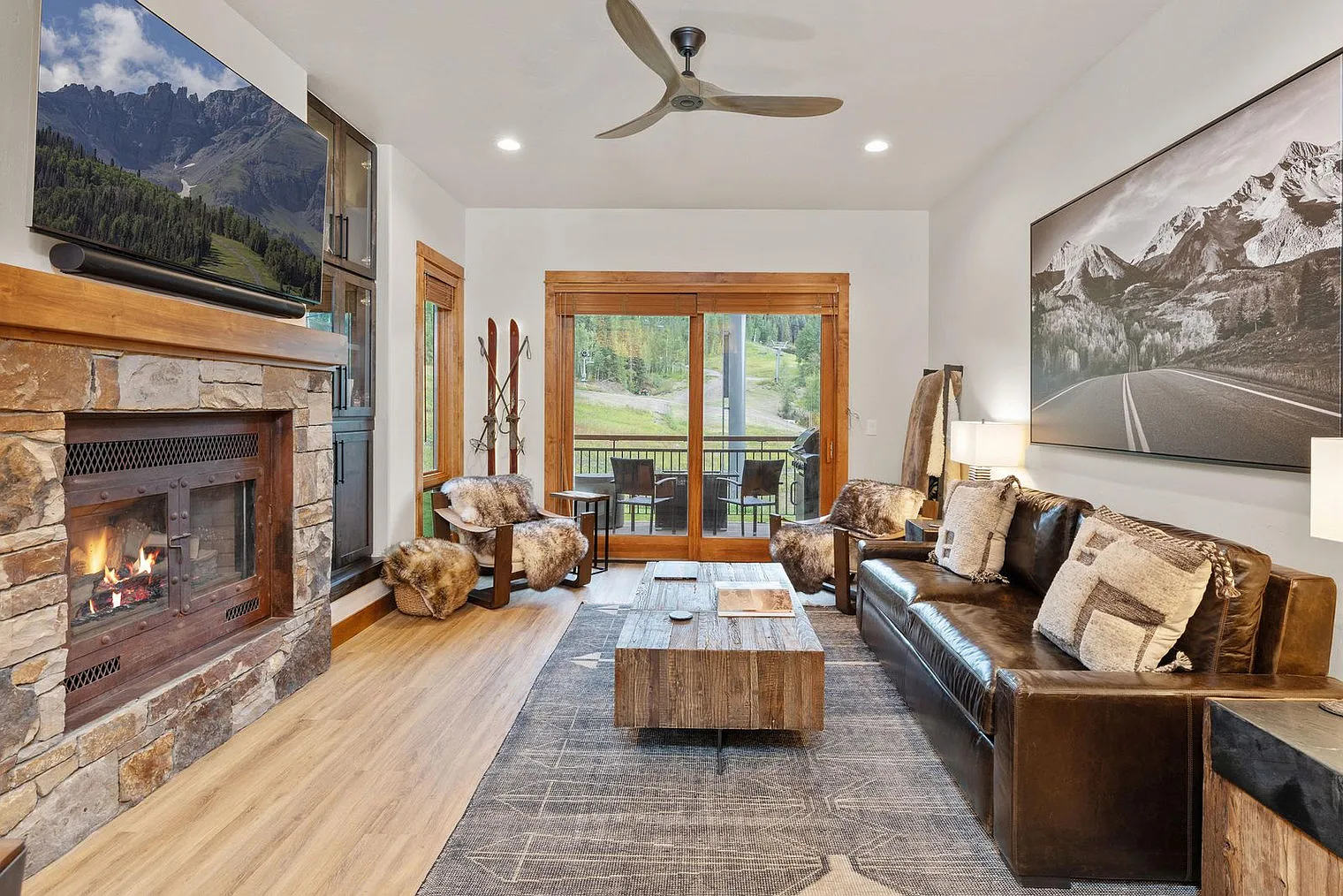 2 bed, 2.0 bath, 1065 sqft, $10,888 — Photo 3
